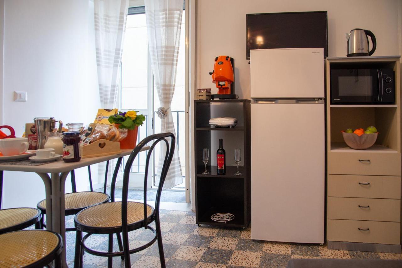Domus Anticaglia By Domusextra Lejlighed Napoli Eksteriør billede